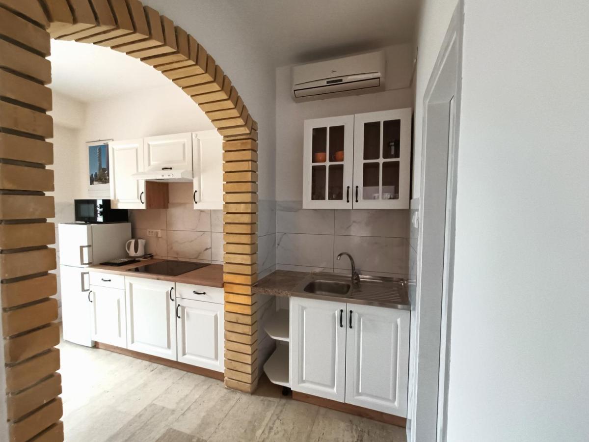 Apartment Pletikos Premantura Eksteriør bilde